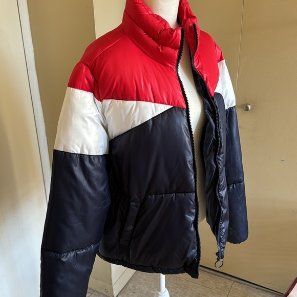 Women’s Lightweight Puffer Jacket - Picture 2 of 8
